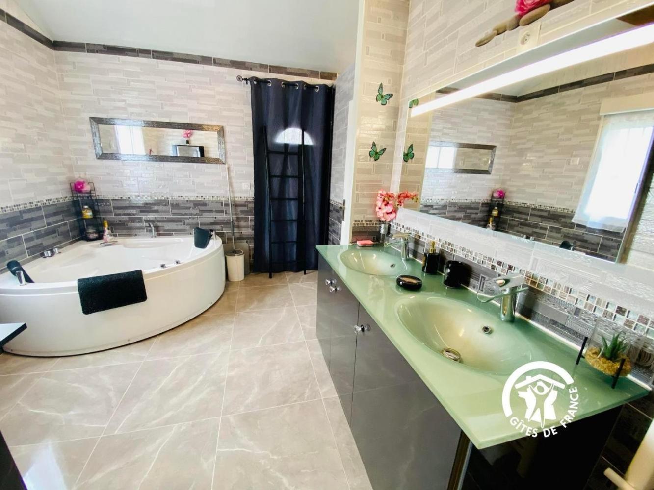 Le Cosy Occitan Villa Chaleureuse Independante Baignoire Terrasse Jardin การ์กาซอน ภายนอก รูปภาพ